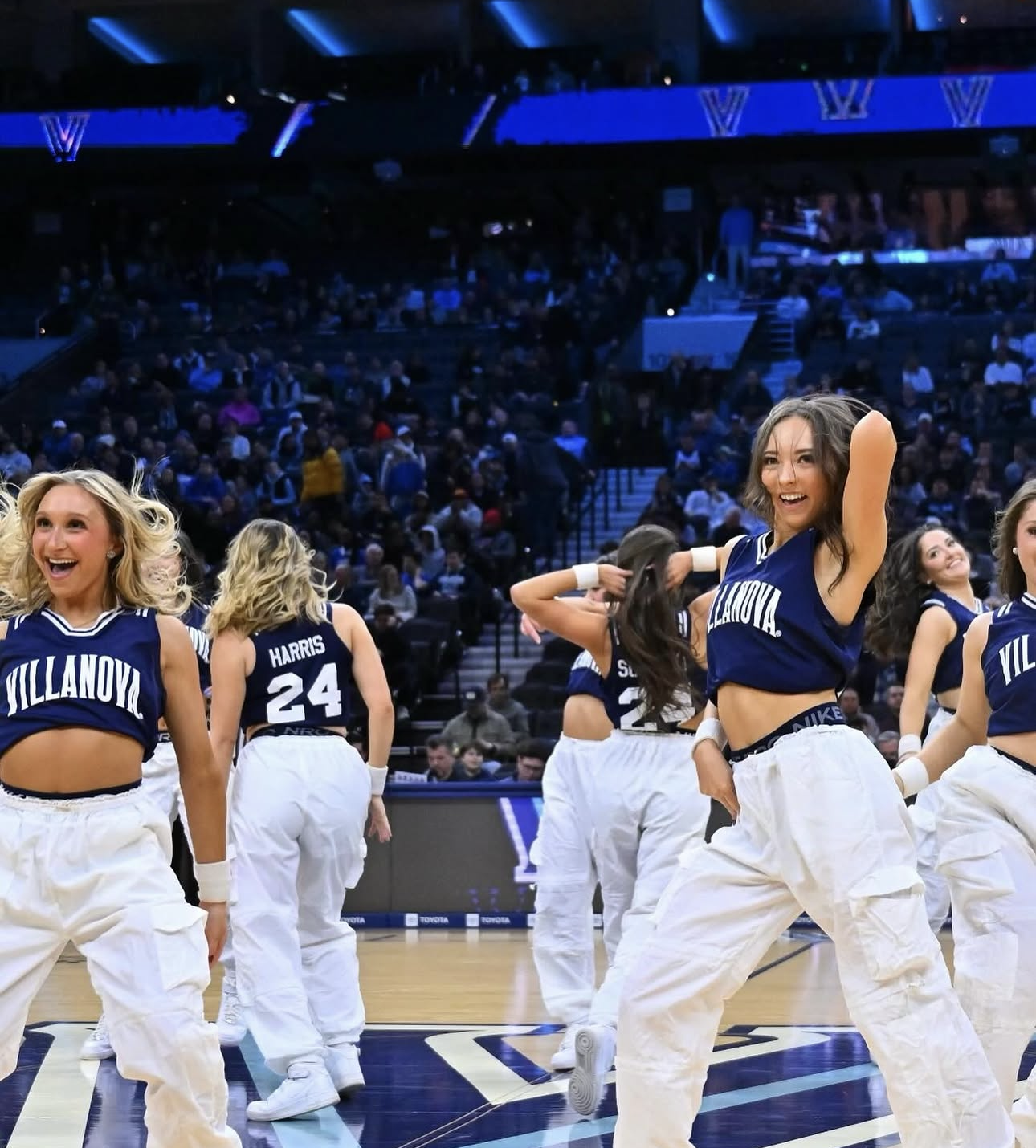 College dance team performing